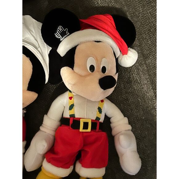 18” Holiday Mickey and Minnie Mouse Plush Set - Picture 4 of 5